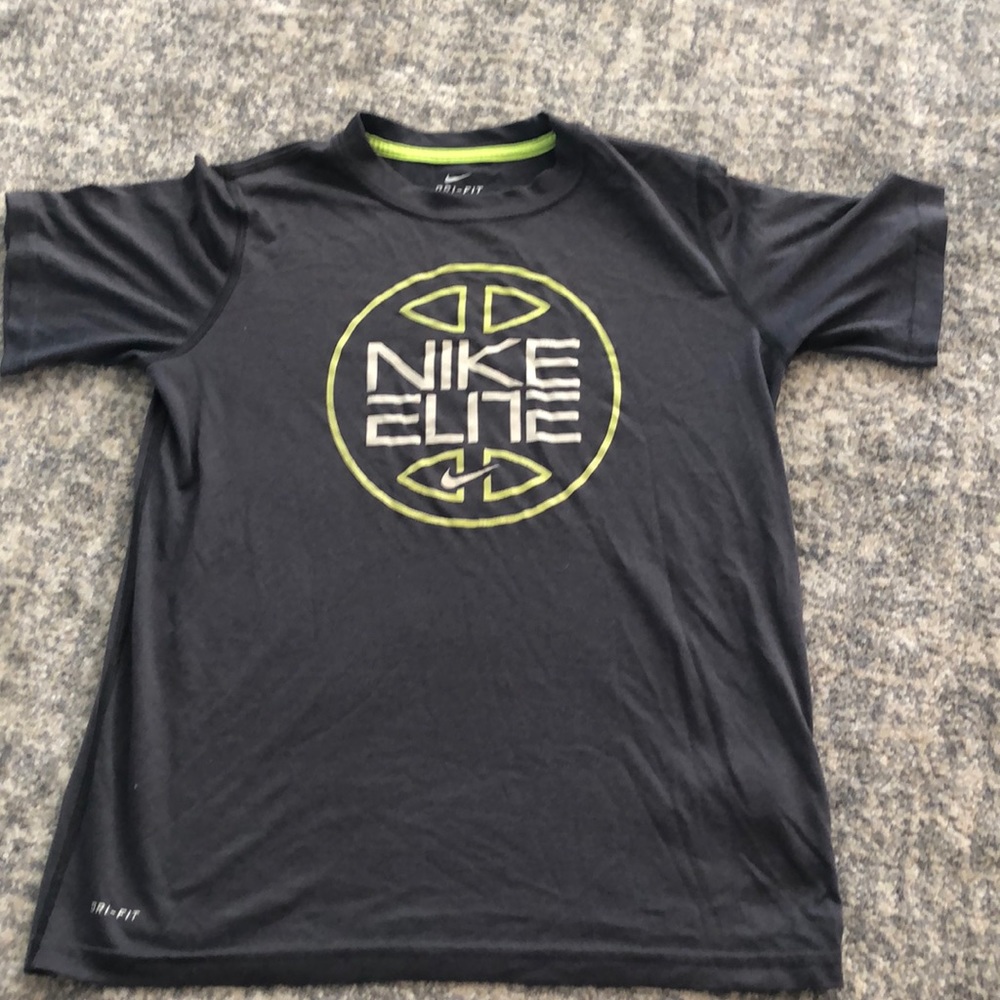 Nike elite basketball Dri-fit t-shirt